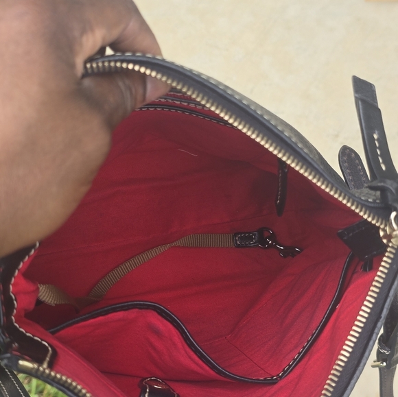 Dooney & Bourke Black Pebble Grain Crossbody Shoulder Bag Black Pockets - Picture 12 of 16